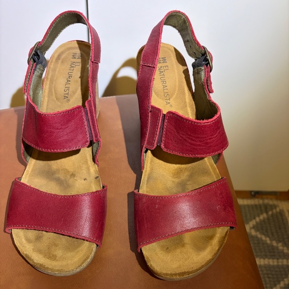 El Naturalista Sandals/Heels Size 8 - Picture 3 of 11